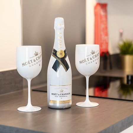 Luxury Apartment - Twin Beds - Selly Oak - Off-Street Parking - Free Netflix & Wifi - Top Rated 9Cc Birmingham Eksteriør billede