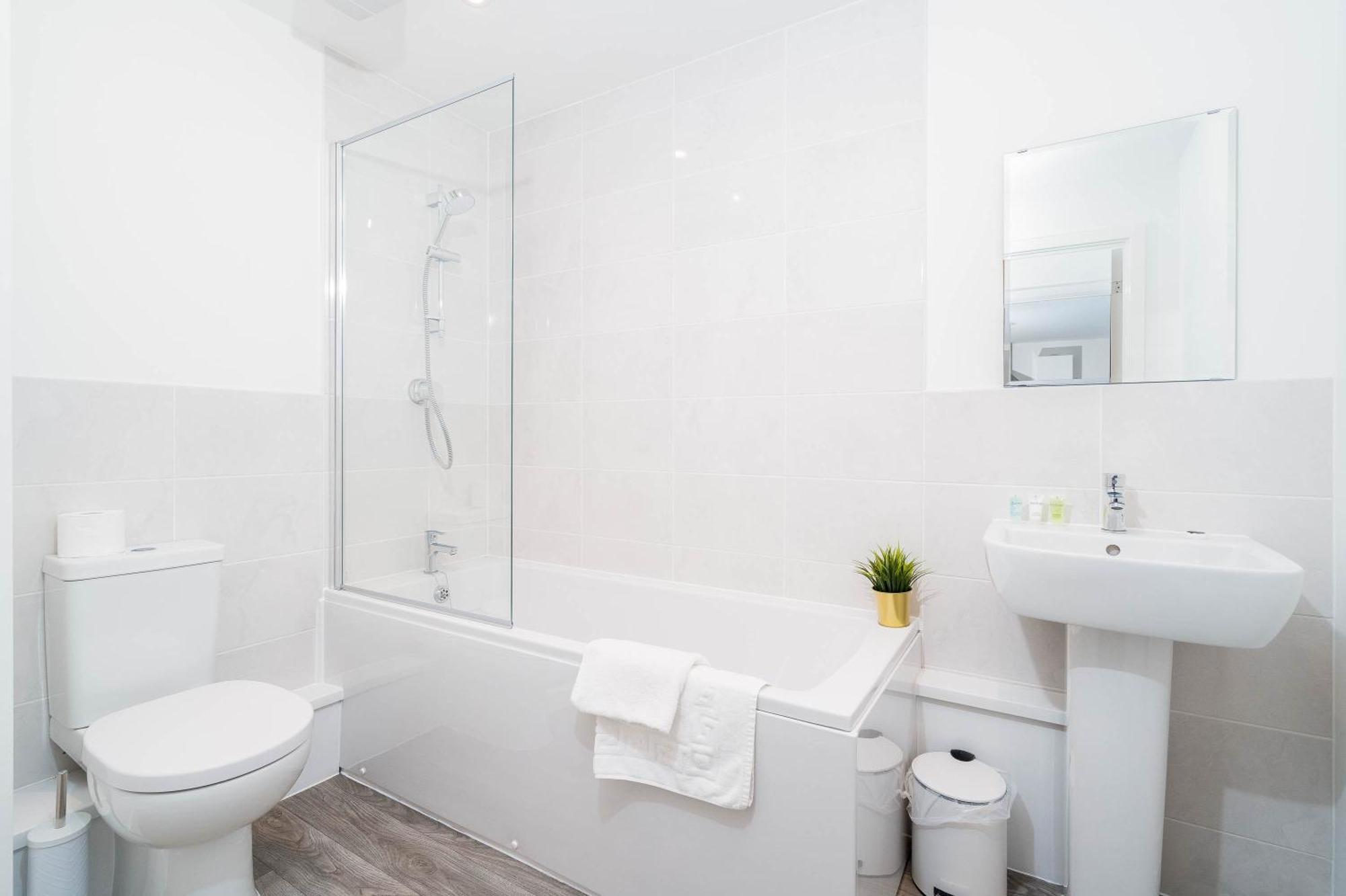 Luxury Apartment - Twin Beds - Selly Oak - Off-Street Parking - Free Netflix & Wifi - Top Rated 9Cc Birmingham Eksteriør billede