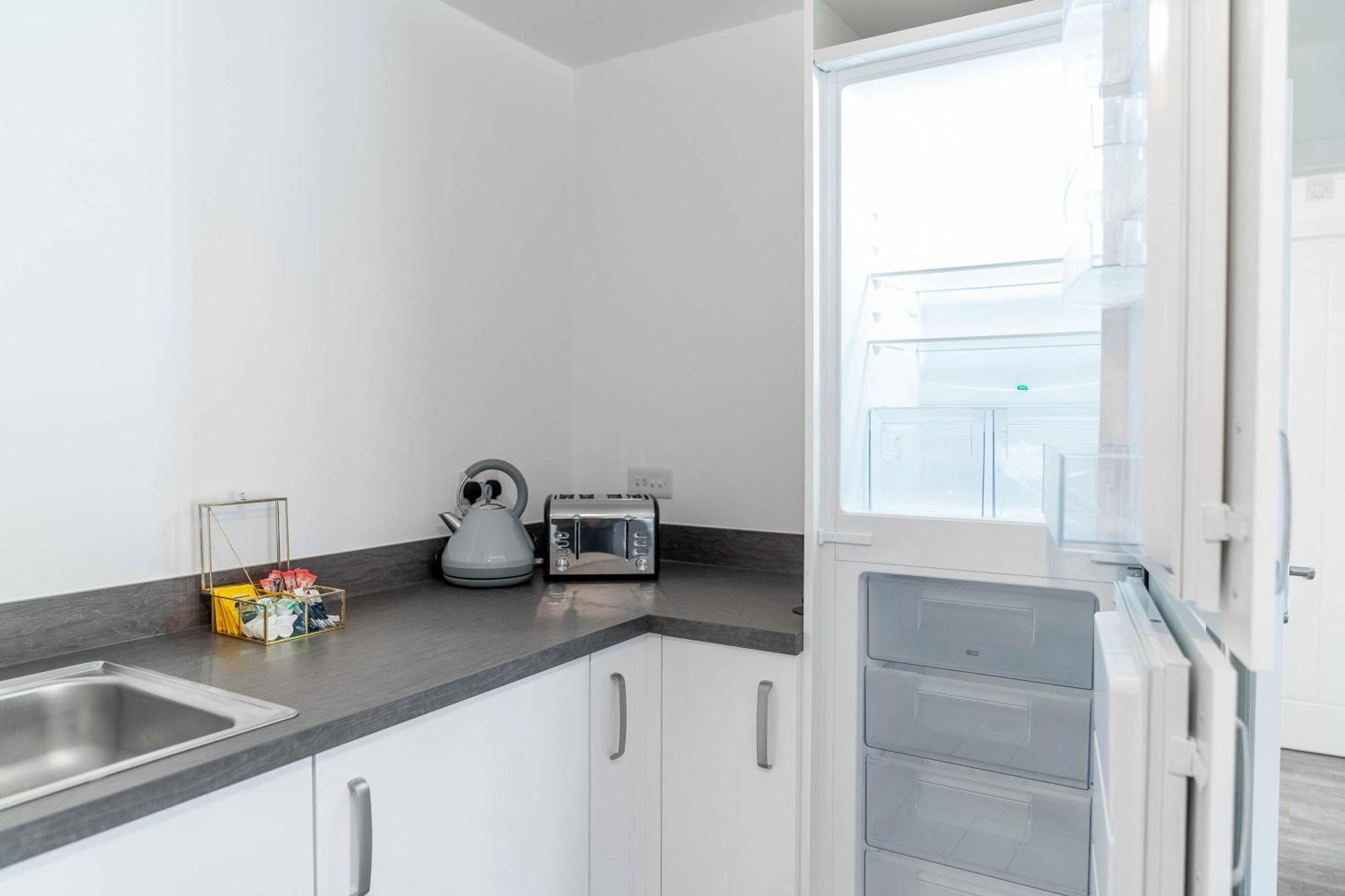 Luxury Apartment - Twin Beds - Selly Oak - Off-Street Parking - Free Netflix & Wifi - Top Rated 9Cc Birmingham Eksteriør billede