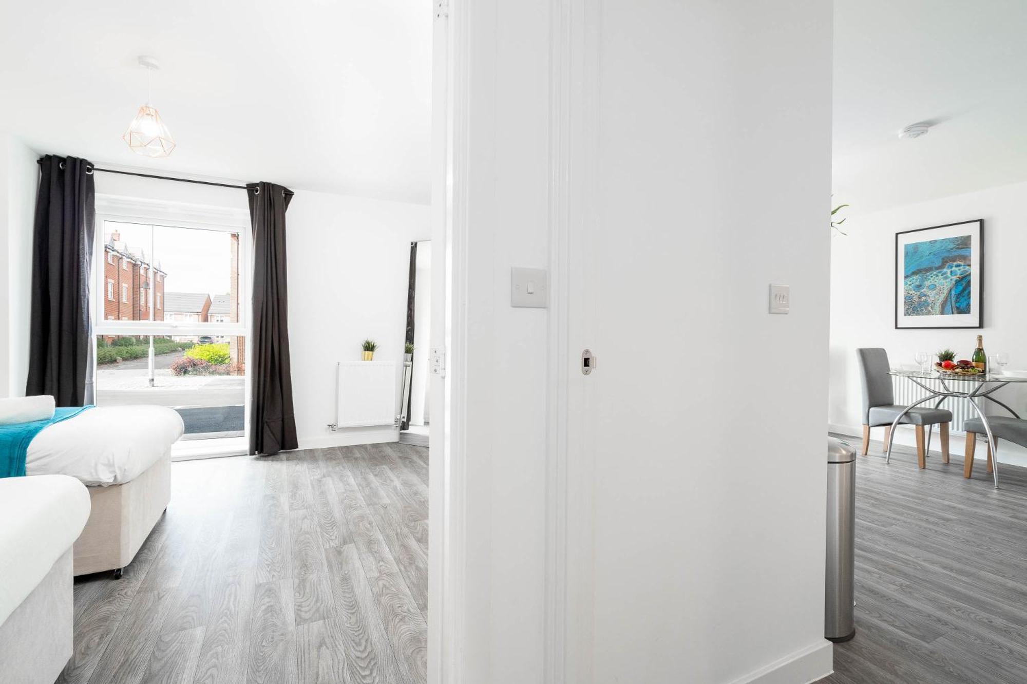 Luxury Apartment - Twin Beds - Selly Oak - Off-Street Parking - Free Netflix & Wifi - Top Rated 9Cc Birmingham Eksteriør billede